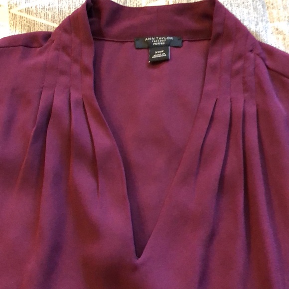 Ann Taylor top, size xx small petite - Picture 3 of 4